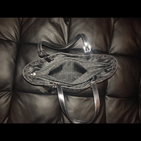 Michael Kors Black Signature Tote - Picture 3 of 6